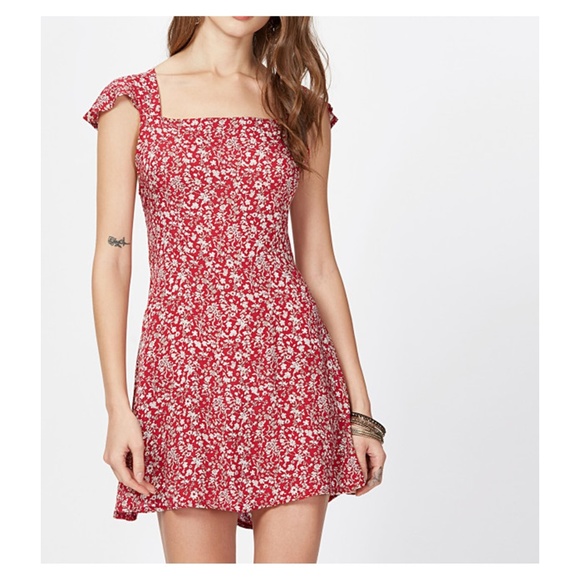 Red Floral Square Neckline Criss Cross Back Dress - Picture 2 of 4